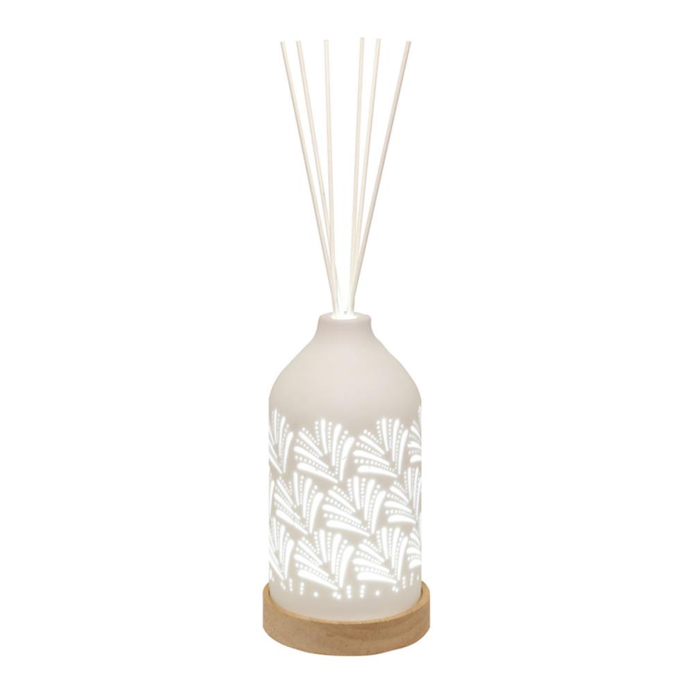 Woodbridge Fan Clean Linen LED Light up Reed Diffuser £17.09
